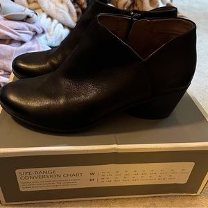 Dansko Raina Booties size 39